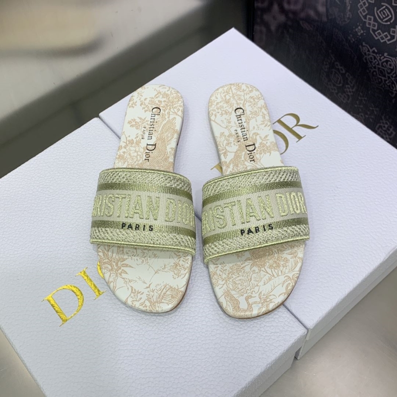 ch**an D*or slippers